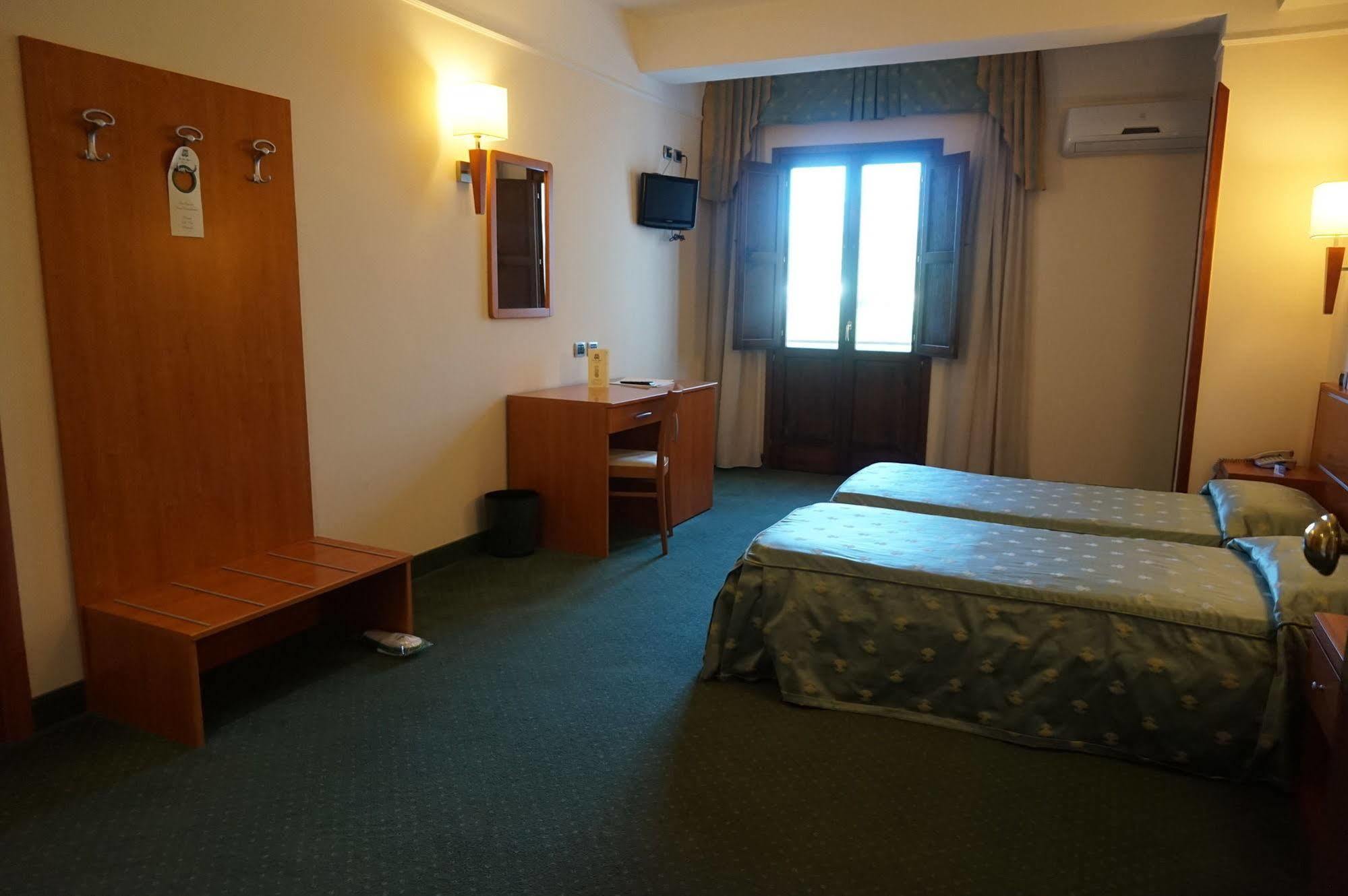 Bel Sito Hotel Due Torri Manocalzati Exteriér fotografie